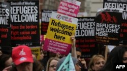 Une manifestation pro-immigration dans le port de Dover, à Londres, le 18 juin 2016.