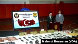 Diyarbakır kent merkezinde düzenlenen operasyonda PKK’ya ait bir cephanelik ele geçirildi.