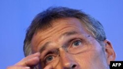 Stoltenberg: Demokratijom protiv terorizma