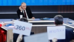 Presiden Rusia Vladimir Putin menghadiri konferensi pers akhir tahun dan panggilan telepon tahunannya di Moskow, Rusia, 19 Desember 2024. (Maxim Shemetov/REUTERS)