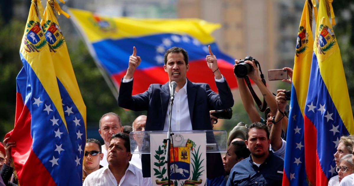 US Orders Some Diplomats Out of Venezuela; Embassy to Remain Open