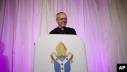 9일 런던에서 기자회견을 가진 더햄 저스틴 웰비 대주교. 