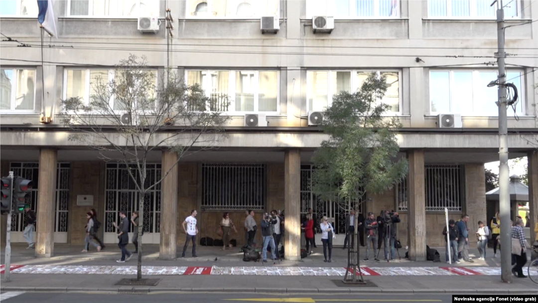 U Beogradu je završena prva runda razgovora izaslanika Evropskog parlamenta sa predstavnicima vlasti i dela opozicije u zgradi stare Skupštine u Ulici kralja Milana, Foto: video grab