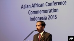 Indonesian President Joko Widodo delivers his closing statement at the Asian African Summit in Jakarta, Indonesia, April 23, 2015. 