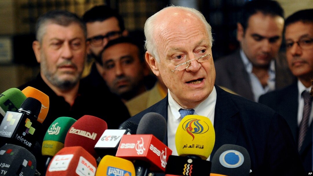 Utusan khusus PBB untuk Suriah Staffan de Mistura berbicara kepada media di Damaskus (foto: dok).