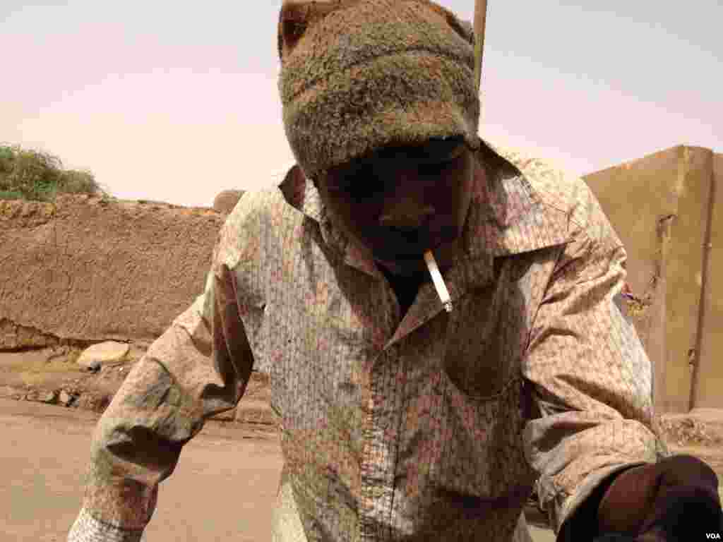 Un homme à qui on a coupé la main pour violation de la Charia