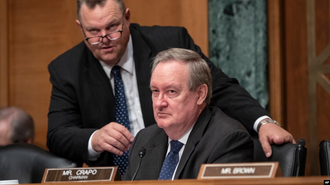 资料照：美国国会参议院银行委员会主席克拉珀（Mike Crapo）
