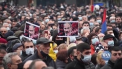 Вірменія: представники опозиційних партій оголосили про початок акції громадянської непокори. Відео