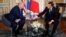 Дональд Трамп и Эммануэль Макрон