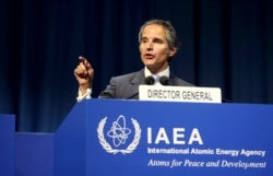 라파엘 마리아노 그로시 국제원자력기구(IAEA) 사무총장이 22일 오스트리아 빈에서 열린 총회에서 연설하고 있다.