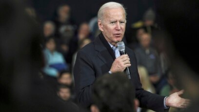 Ông Joe Biden vận động tranh cử hôm 8/12 (AP Photo/Cheryl Senter)