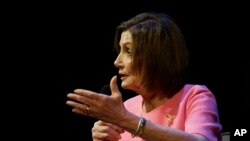 ​​La presidenta de la Cámara de Representantes, Nancy Pelosi, dijo en San Francisco que “todas las opciones están sobre la mesa”, incluyendo la impugnación del presidente.