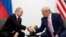 Vladimir Putin i Donald Trump tokom susreta na Samitu G20 u Osaki; arhivska fotografija (Foto: REUTERS/Kevin Lamarque/File Photo)