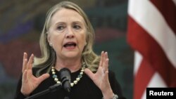 U.S. Secretary of State Hillary Clinton speaks during a news conference with Croatian President Ivo Josipovic in Zagreb, October 31, 2012. 