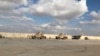ABD askerlerine ait askeri araçlar Irak'ın Anbar vilayetindeki El-Esad hava üssünde görülüyor - 13 Ocak 2020 (ARŞİV)