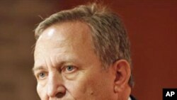 Lawrence Summers, White House chief economic adviser, speaks at the Buttonwood Gathering in New York (FILE).