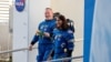 Астронавти NASA Баррі Вілмор та Суніта Вільямс перед посадкою у капсулу Boeing's Starliner на ракеті-носії Atlas V для подорожі на МКС, мис Канаверал, Флорида. 5 червня 2024. REUTERS/Joe Skipper