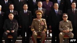 Официальная фотография высшего руководства Северной Кореи.