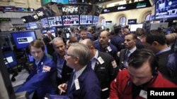 Luego de la intervención del presidente Obama, Wall Street mejoró la tendencia.