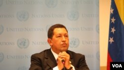 El presidente venezolano Hugo Chávez intentó acercarse al presidente Obama.