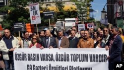 Gjatë protestave të gazetarëve në Turqi
