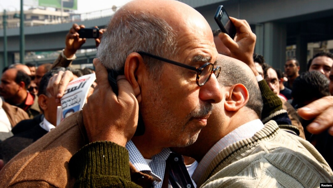 Barodiy nomzodiga islomiy kuchlar qarshi. Hukumat o’zgarayotgan paytda Misrda prezident faqat ramziy vakolatga ega va aksariyat hokimiyat bosh vazir qo’lida bo’ladi.