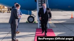 مایک پمپئو وزیر خارجه آمریکا در حالی سفر یک روزه خود به اسرائیل را آغاز کرده که تهدیدهای ایران یکی از موضوع‌های اصلی دیدار او با رهبران اسرائیل است.
