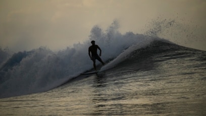 Locals Worried about Olympic Surfing Event in Tahiti