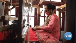 In North India, Artisans Weave a New Garment to Woo Customers