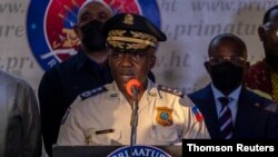 El jefe de la Policía Nacional de Haití, Leon Charles, habla durante una conferencia de prensa en Puerto Príncipe, el 12 de julio de 2021.
