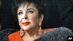 Hollywood actress Elizabeth Taylor (file photo)