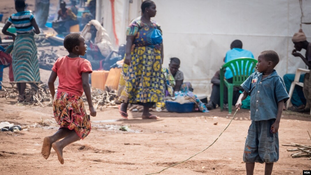 Impunzi zo mu nkambi ya cyangwali muri Uganda 