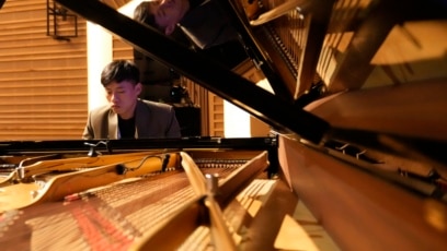 Blind Pianist Says Music Gives Him Energy, Hope