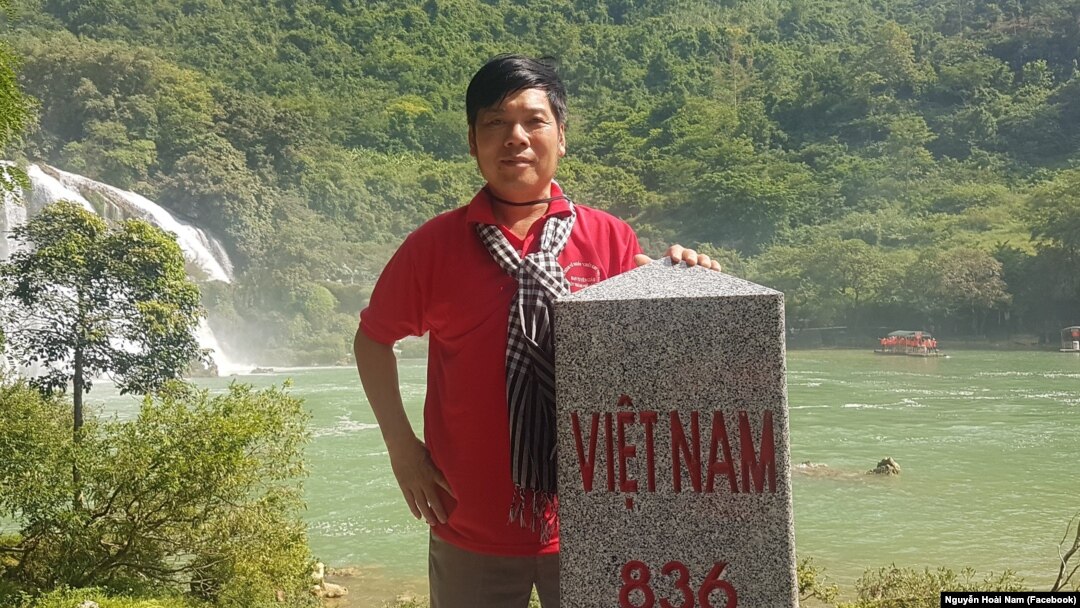 Nhà báo Nguyễn Hoài Nam, gần đây nhất là phóng viên báo Pháp luật Thành phố Hồ Chí Minh, gây chú ý với loạt phóng sự điều tra vào năm 2018 với loạt phóng sự điều tra nghi vấn “quỹ đen” ở Cục Đường thủy nội địa Việt Nam. (Facebook Nguyễn Hoài Nam)