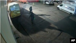 В последние годы российские спецслужбы, часто при помощи «одноразовых агентов», провели сотни актов саботажа в странах Европы.