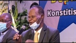 Ayiti-Komisyon Konsiltatif Endepandan rankontre laprès pou l abòde kèk nan gran pwen ki nan nouvo konstitisyon an.