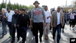 Carmelo Anthony, lors d'une manifestation contre la brutalité policière, Baltimore, Maryland, le 30 avril 2015. 