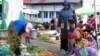 Dengan mengandalkan produk pertanian lokal, harga sayur mayur dan produk pertanian lainnya di Aceh cukup stabil (Foto: VOA/Budi Nahaba)