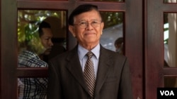 Kem Sokha, leader of the Cambodia National Rescue Party (CNRP), welcomes British Ambassador to Cambodia, at his home in Phnom Penh, Cambodia, Nov. 13, 2019.