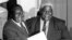 URobert Mugabe loJoshua Nkomo