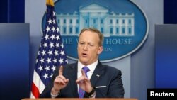 Juru bicara Gedung Putih, Sean Spicer di Washington DC, 14 Februari 2017 (Foto: dok).