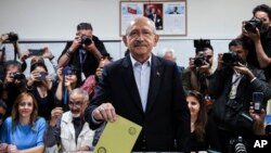 Kemal Kilicdaroglu a votar hoje