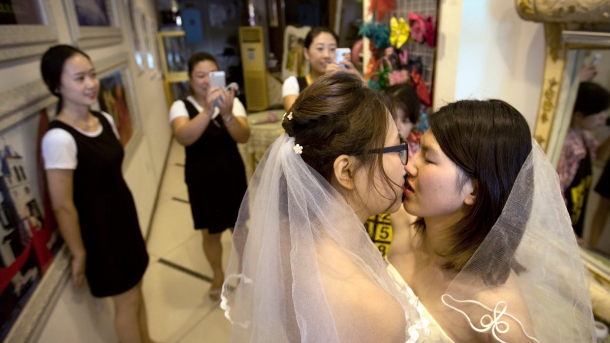 LGBT Activists in China Seek to Change Marriage Civil Code picture