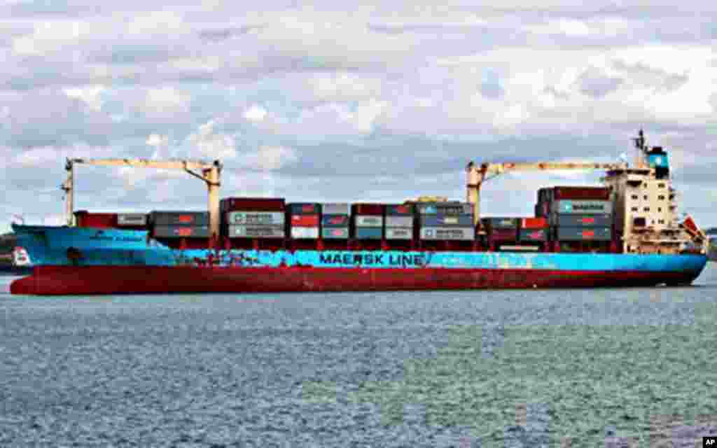 Meli ya Marekani ya Maersk Alabama, ikiondoka bandari ya Mombasa, Kenya Aprili 22, 2009, baada ya kuokolewa na jeshi la majini la Marekani.