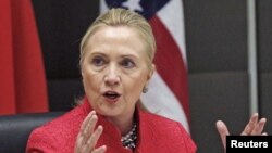 美国国务卿克林顿