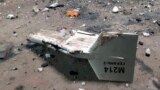 资料照片：乌克兰军方发布的未注明日期的照片显示在库皮扬斯克附近被击落的一架伊朗“见证者”无人机的残骸。