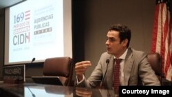 Paulo Abrão, secretario general de la CIDH, habla durante un acto celebrado en Boulder, Colorado, EE.UU., el martes, 2 de octubre de 2018.