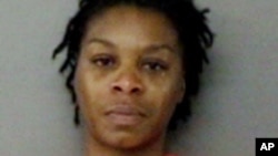 Sandra Bland, 28 tuổi, người được tìm thấy đã chết trong buồng giam vì treo cổ.