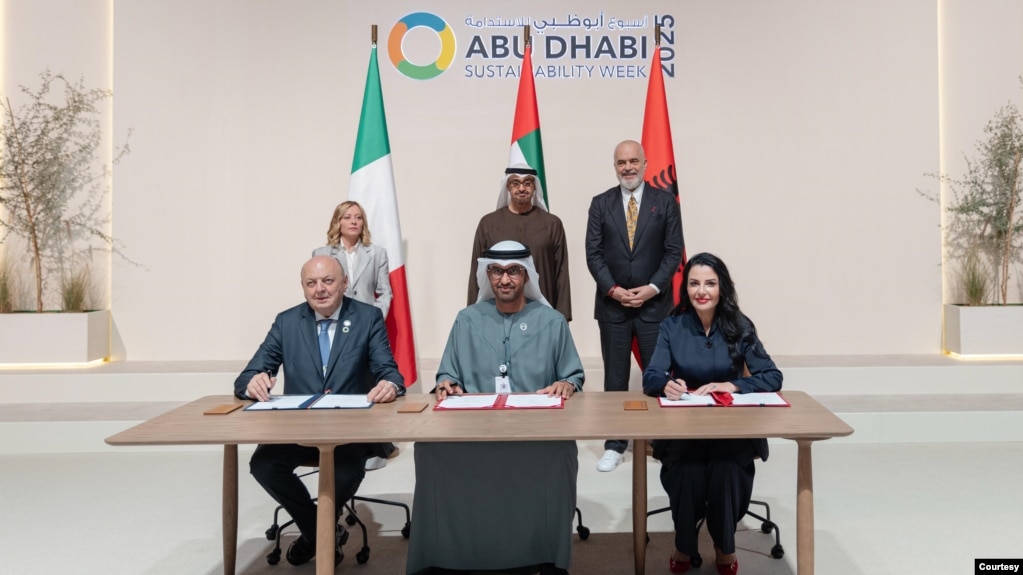 Firmosja e marrëveshjes për energjinë mes Shqipërisë, Italisë dhe Emirateve të Bashkuara