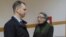 Анна Шароградская и ее адвокат Иван Павлов. Photo Victor Rezunkov RFE/RL from www.svoboda.org